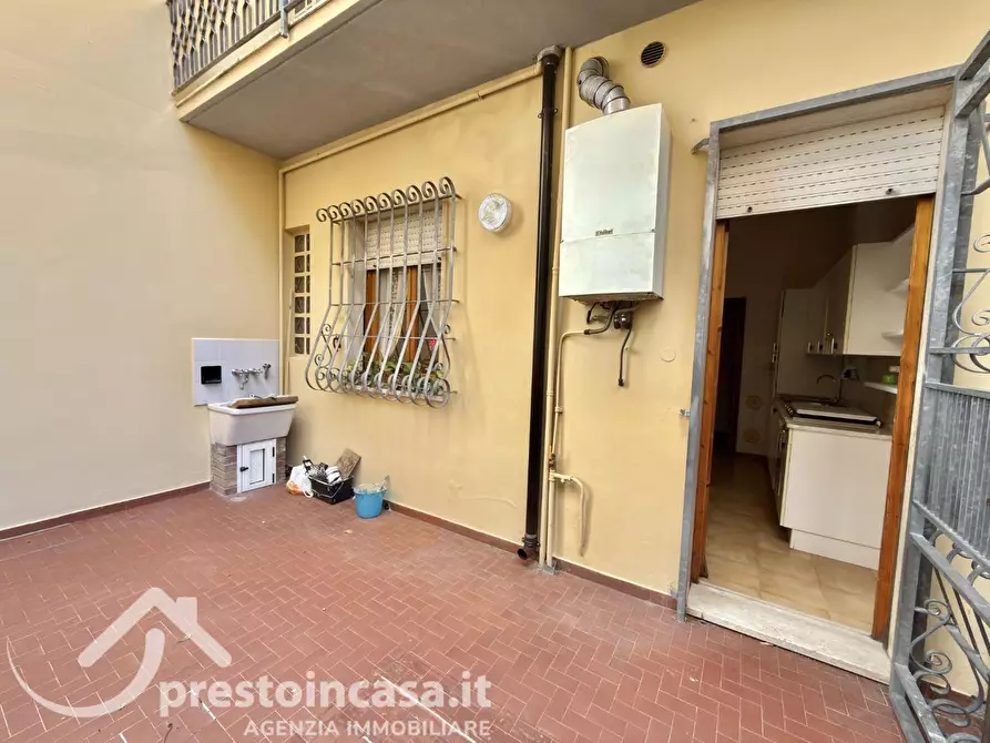 Immagine 16 di Appartamento in vendita  a Viareggio