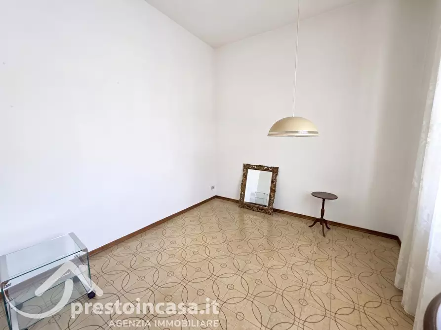Immagine 6 di Appartamento in vendita  a Viareggio
