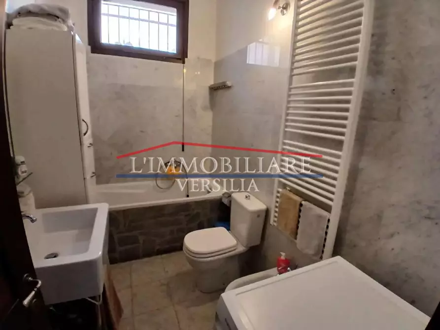 Immagine 12 di Casa indipendente in vendita  a Massa