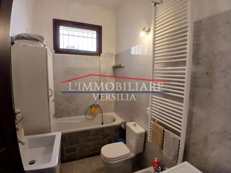 Immagine 13 di Casa indipendente in vendita  a Massa