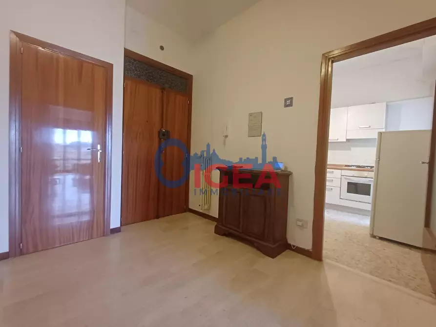 Immagine 2 di Appartamento in vendita  a Siena