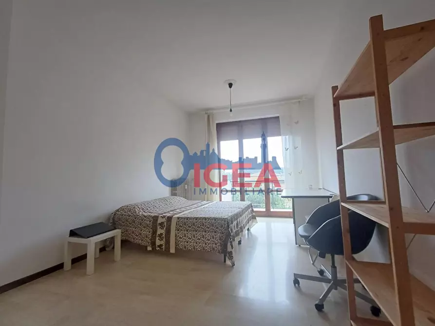 Immagine 6 di Appartamento in vendita  a Siena