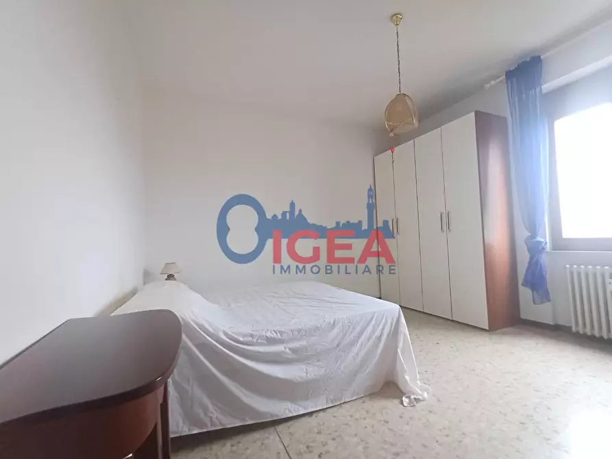Immagine 15 di Appartamento in vendita  a Siena