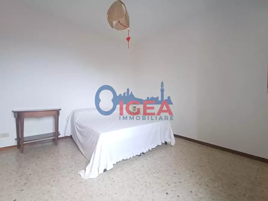 Immagine 14 di Appartamento in vendita  a Siena