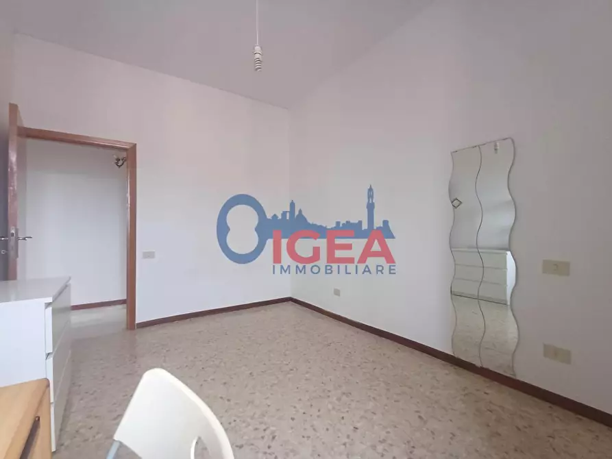 Immagine 18 di Appartamento in vendita  a Siena