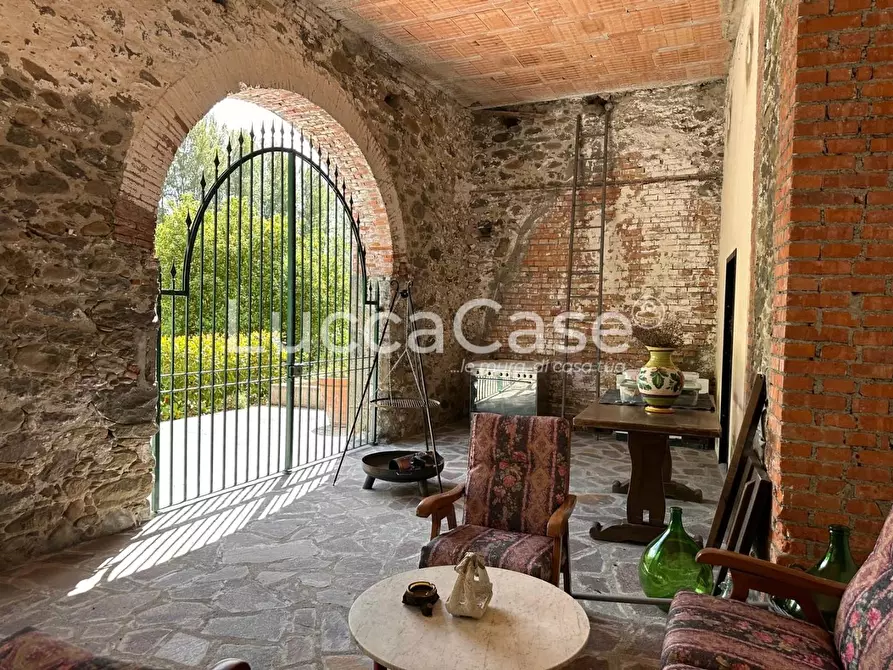Immagine 1 di Casa indipendente in vendita  a Bagni Di Lucca