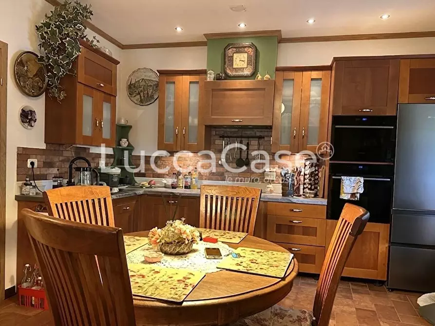 Immagine 7 di Casa indipendente in vendita  a Bagni Di Lucca