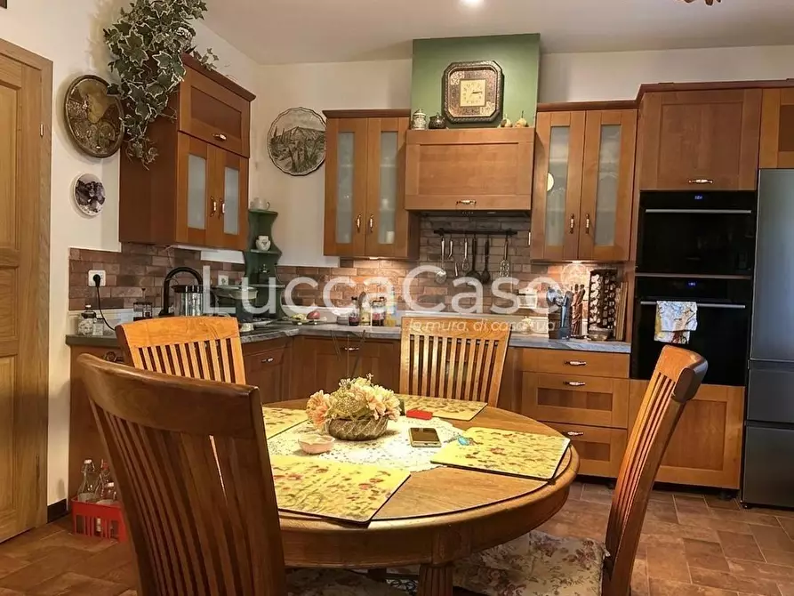 Immagine 8 di Casa indipendente in vendita  a Bagni Di Lucca