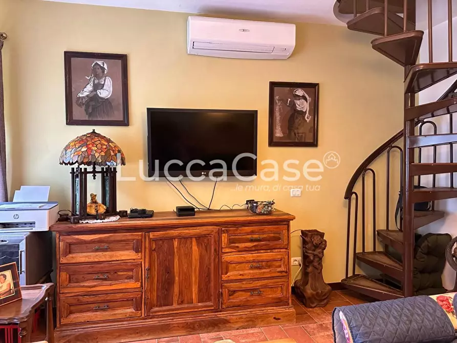 Immagine 5 di Casa indipendente in vendita  a Bagni Di Lucca