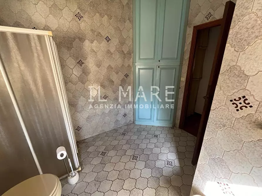 Immagine 18 di Appartamento in vendita  a Massa