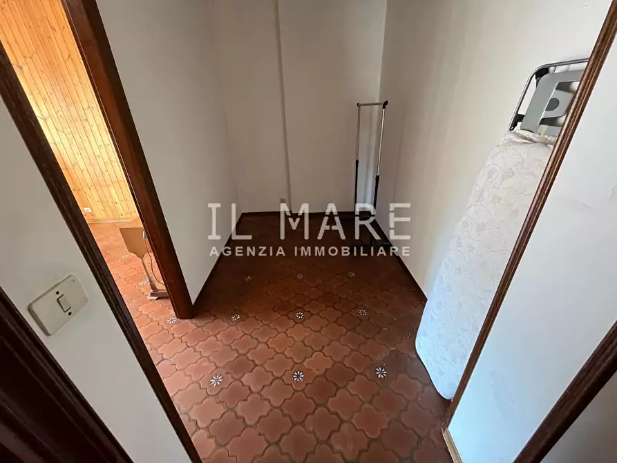 Immagine 16 di Appartamento in vendita  a Massa