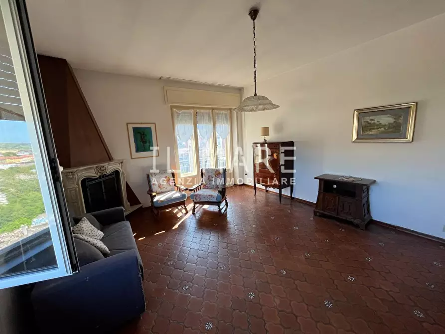 Immagine 4 di Appartamento in vendita  a Massa