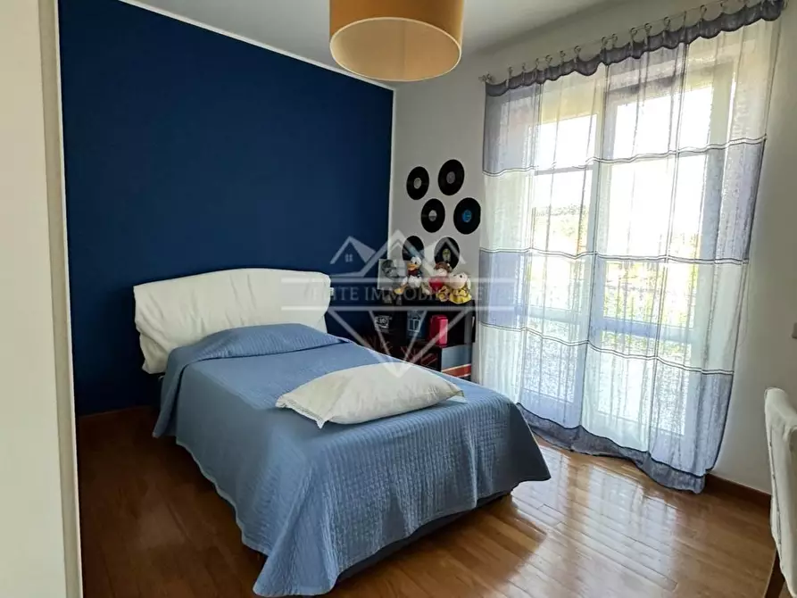 Immagine 14 di Villa in vendita  a Carrara