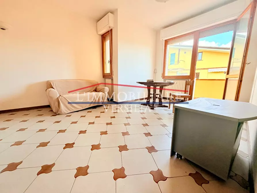 Immagine 1 di Appartamento in vendita  a Massa