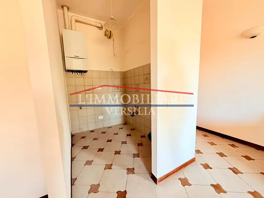 Immagine 5 di Appartamento in vendita  a Massa