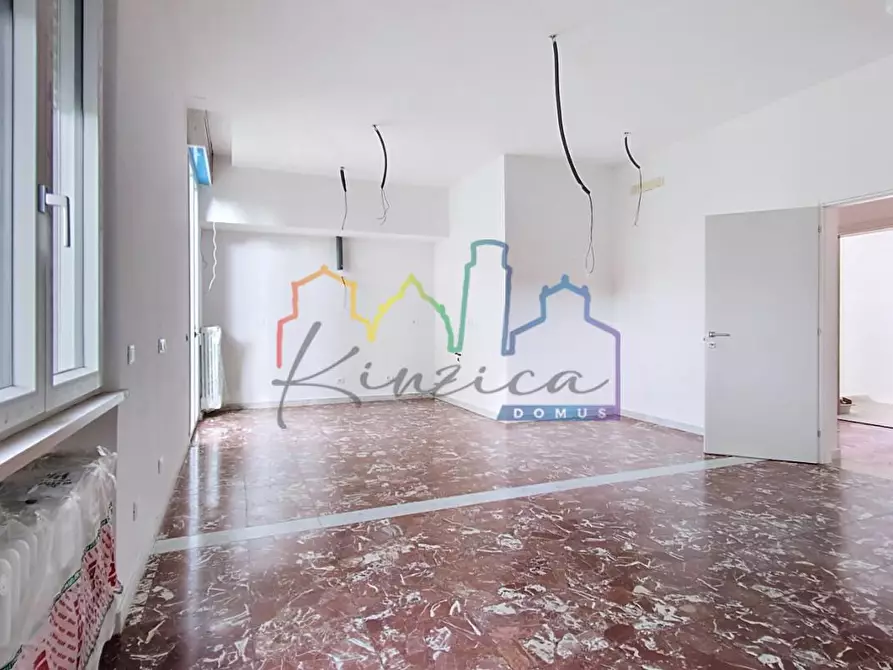 Immagine 3 di Appartamento in vendita  a Pisa