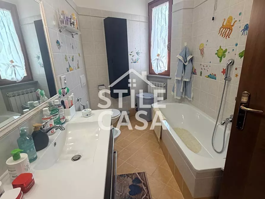 Immagine 26 di Villetta a schiera in vendita  a Castelfranco Di Sotto