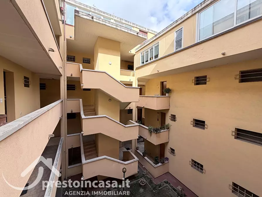 Immagine 19 di Appartamento in vendita  a Viareggio