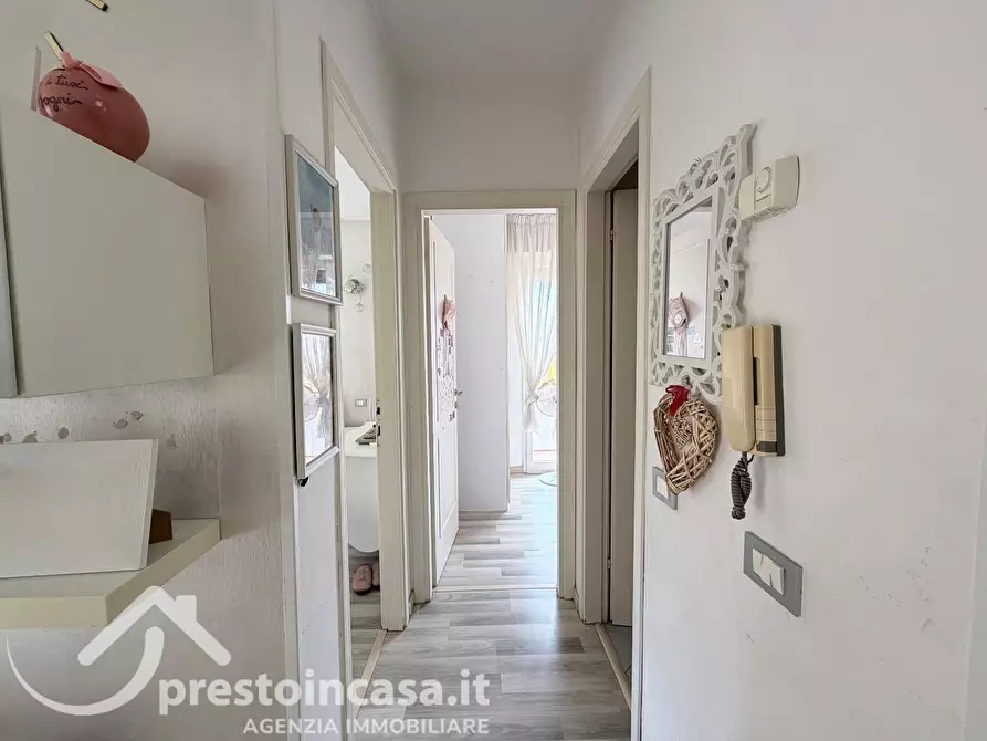 Immagine 6 di Appartamento in vendita  a Viareggio