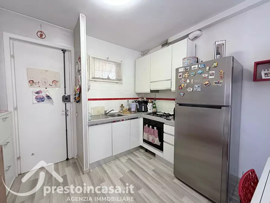 Immagine 2 di Appartamento in vendita  a Viareggio
