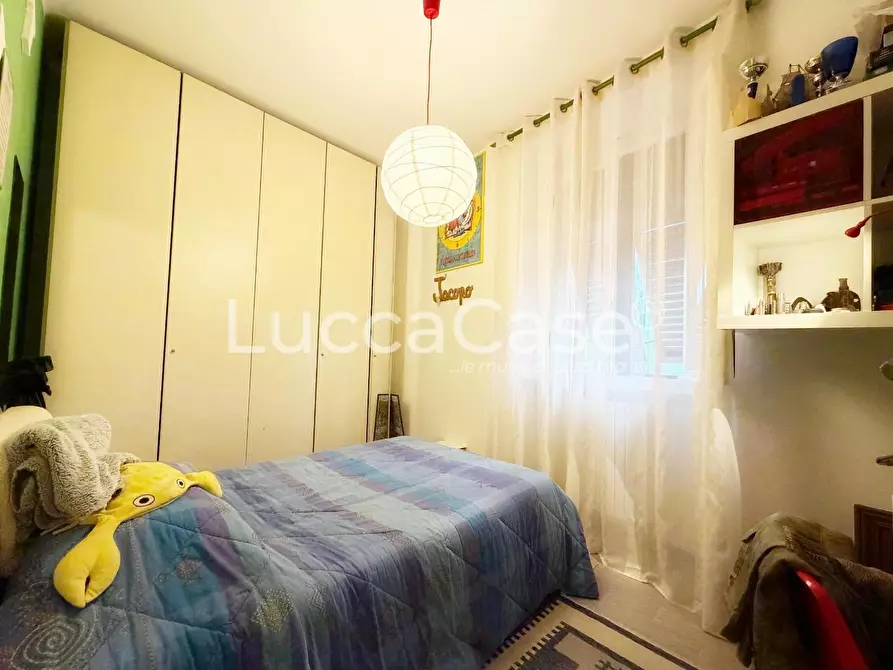 Immagine 27 di Appartamento in vendita  a Lucca