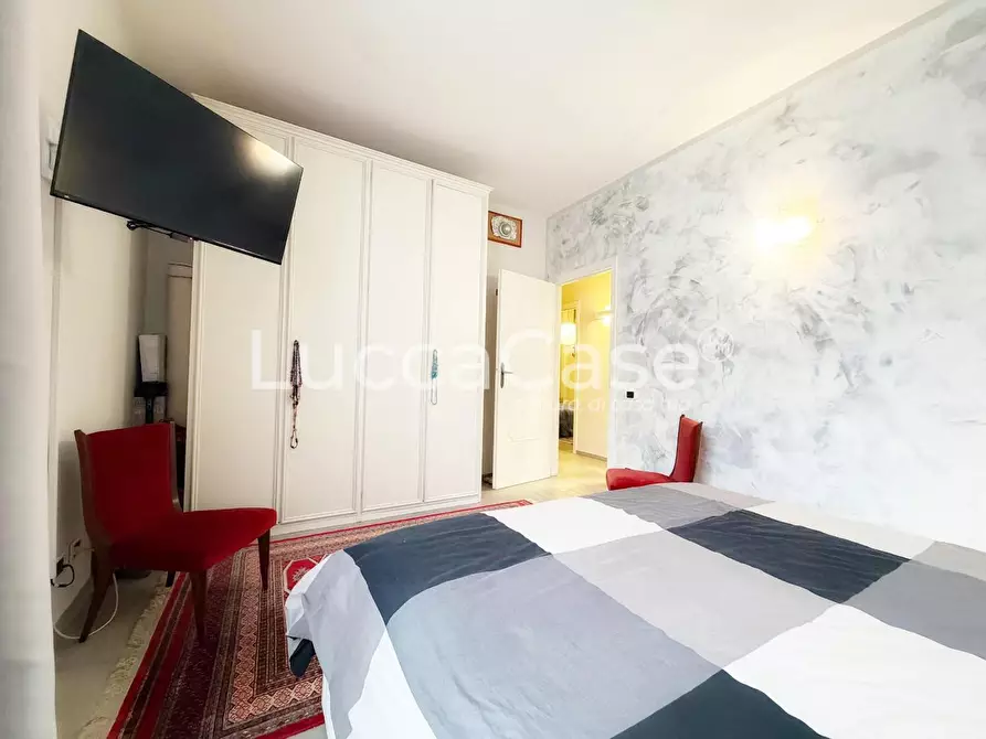Immagine 24 di Appartamento in vendita  a Lucca
