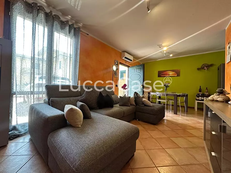 Immagine 1 di Villetta a schiera in vendita  a Altopascio