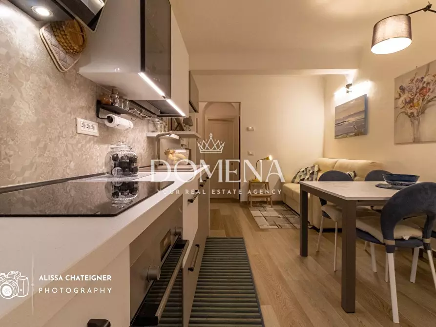 Immagine 11 di Appartamento in vendita  a Siena