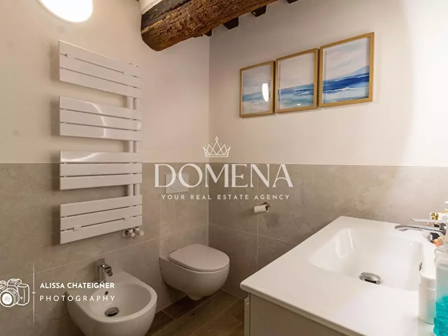 Immagine 34 di Appartamento in vendita  a Siena