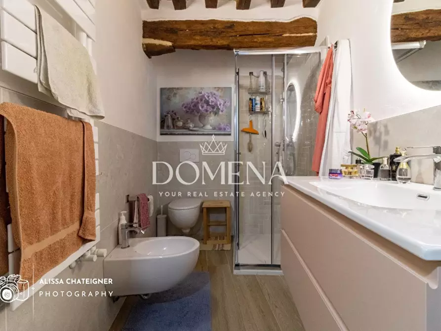 Immagine 23 di Appartamento in vendita  a Siena