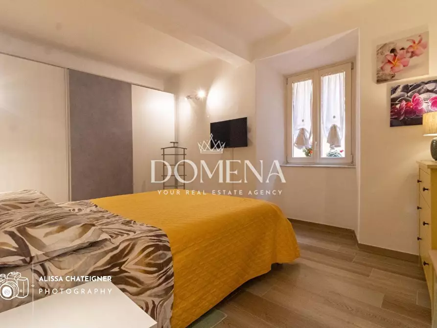 Immagine 14 di Appartamento in vendita  a Siena