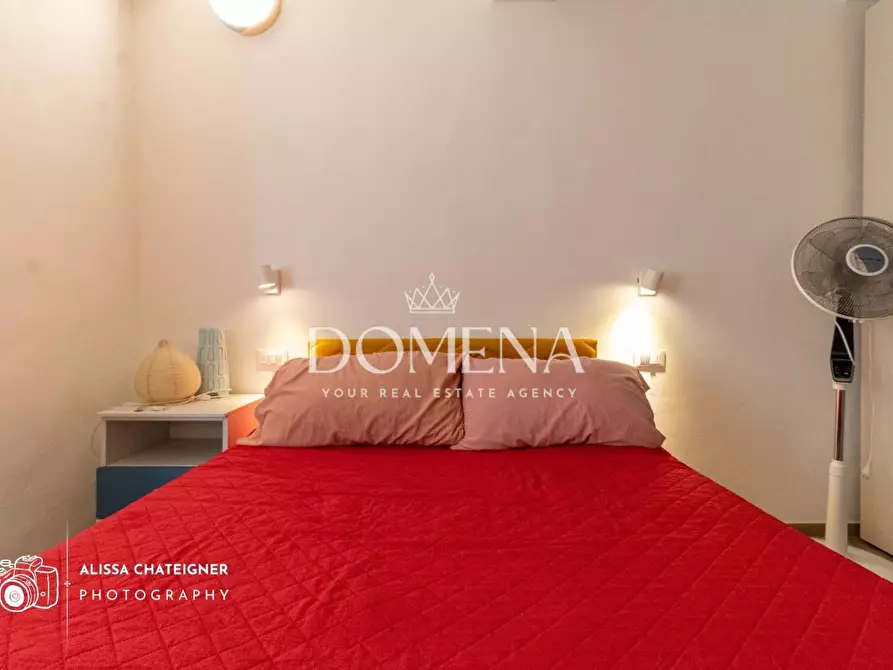 Immagine 42 di Appartamento in vendita  a Siena
