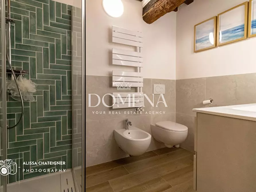 Immagine 35 di Appartamento in vendita  a Siena