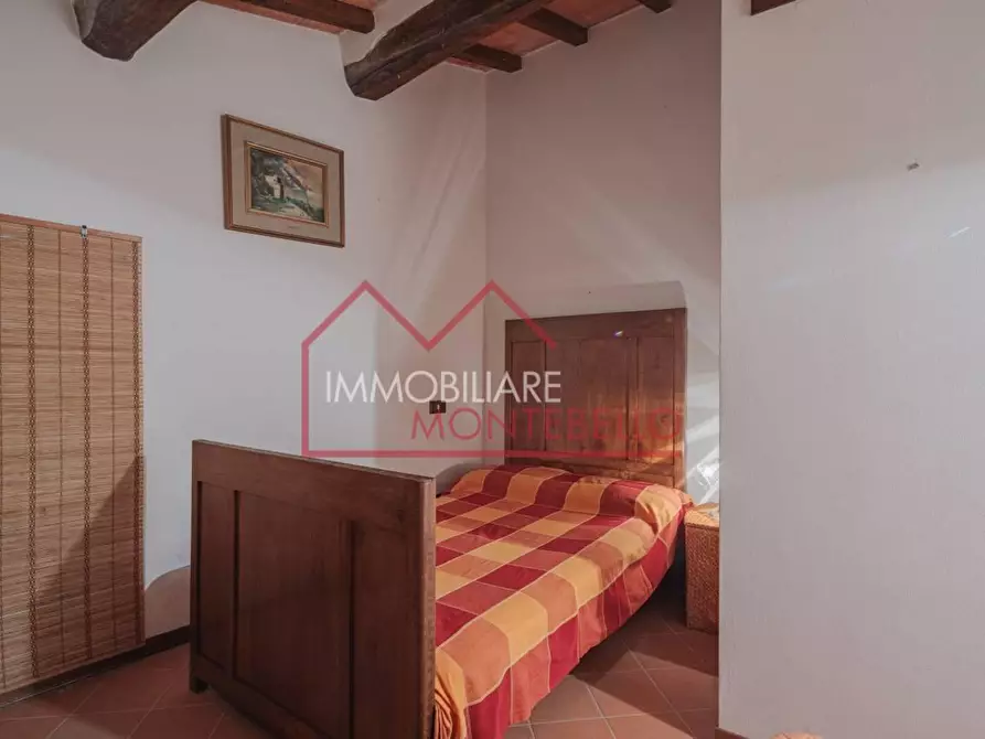 Immagine 37 di Rustico / casale in vendita  a Camaiore