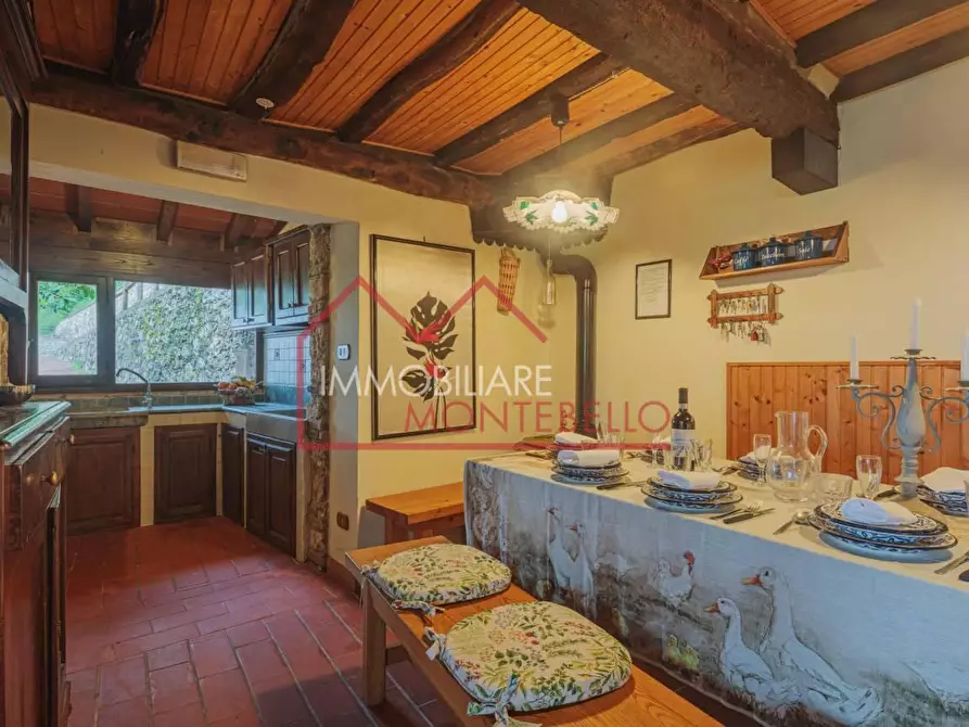 Immagine 19 di Rustico / casale in vendita  a Camaiore