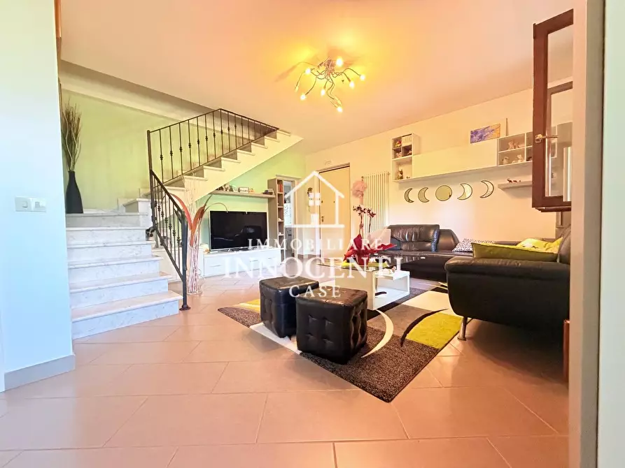 Immagine 13 di Casa bifamiliare in vendita  a Massa