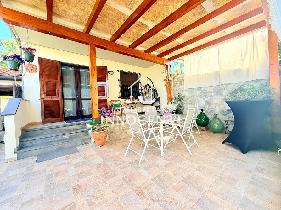 Immagine 19 di Casa bifamiliare in vendita  a Massa