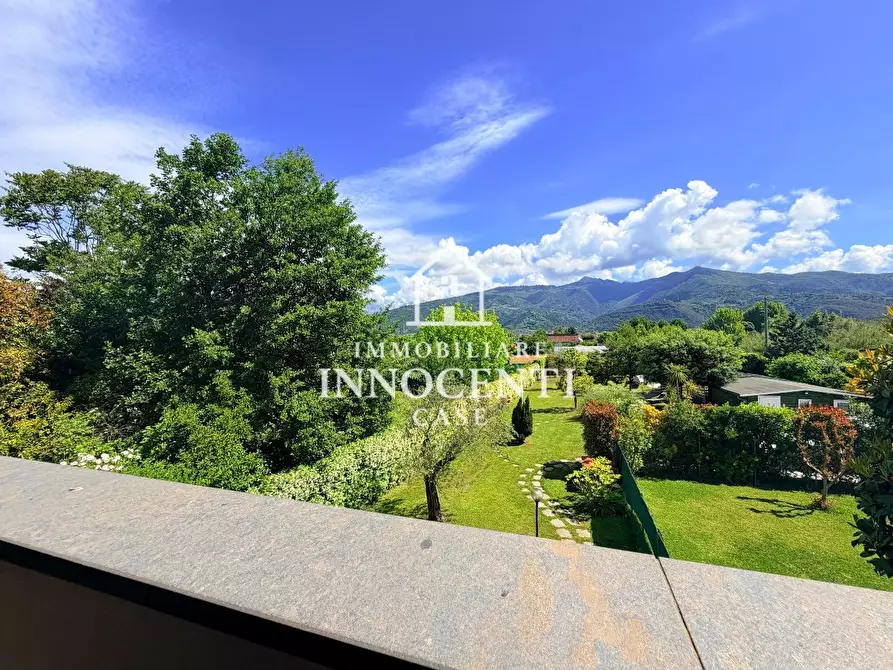 Immagine 30 di Casa bifamiliare in vendita  a Massa