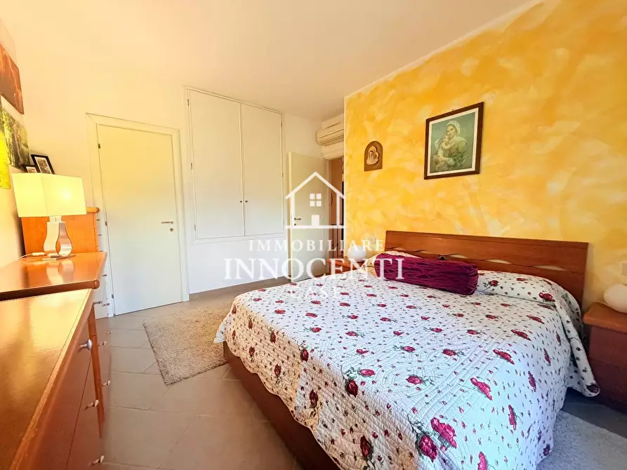 Immagine 24 di Casa bifamiliare in vendita  a Massa