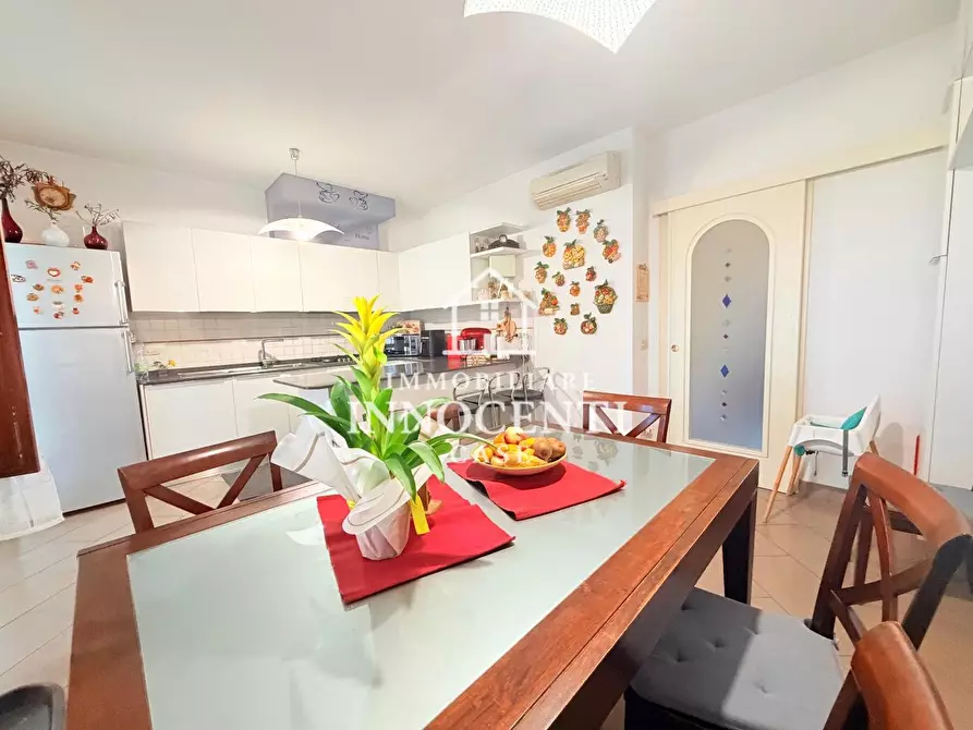 Immagine 18 di Casa bifamiliare in vendita  a Massa
