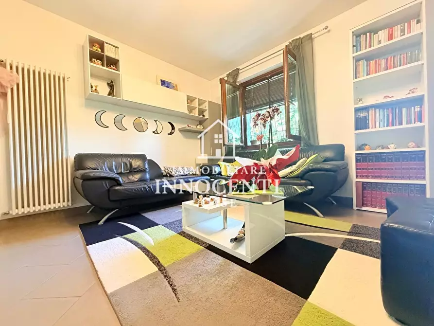 Immagine 11 di Casa bifamiliare in vendita  a Massa
