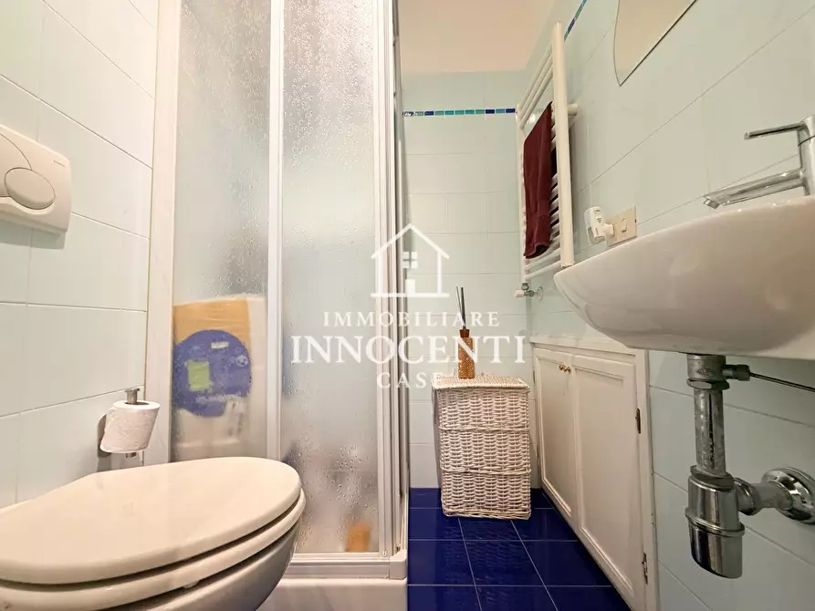 Immagine 23 di Casa bifamiliare in vendita  a Massa