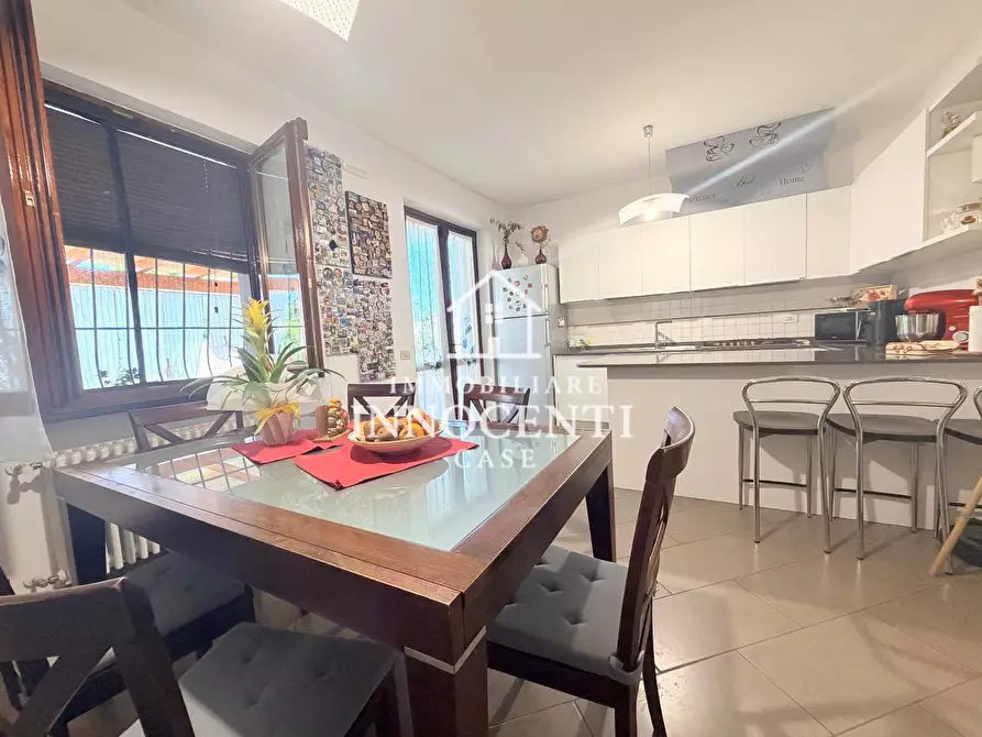 Immagine 14 di Casa bifamiliare in vendita  a Massa