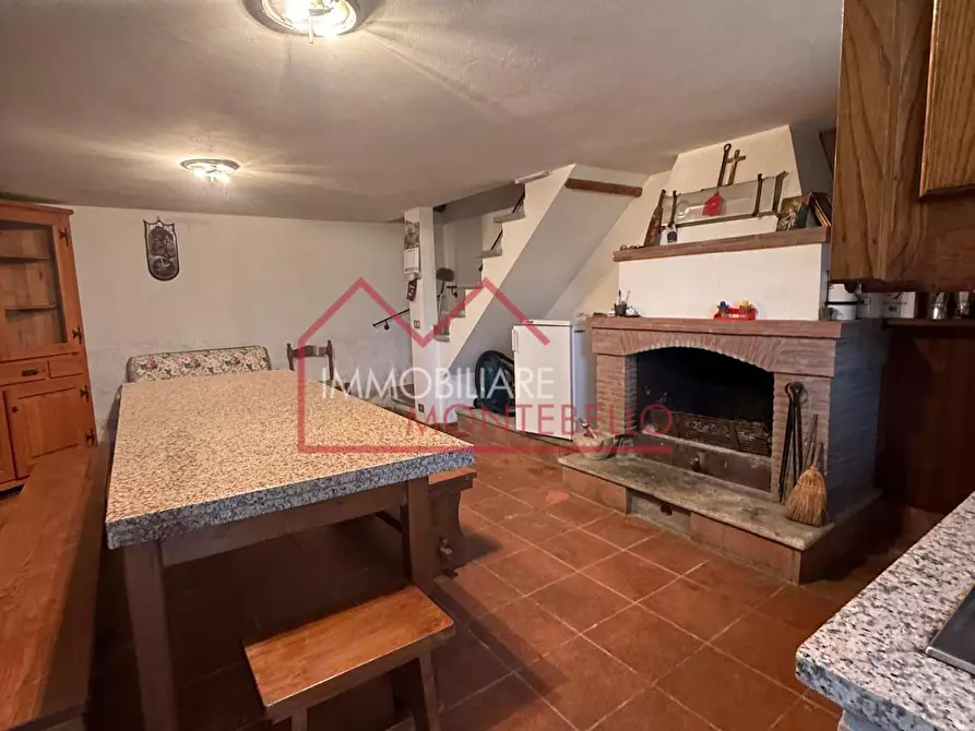 Immagine 7 di Casa indipendente in vendita  a Camaiore