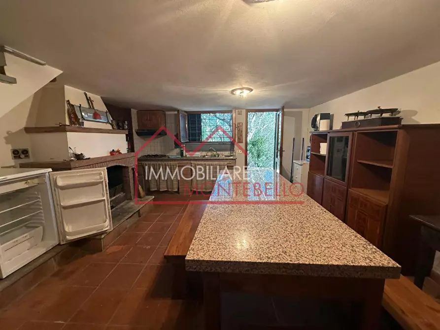 Immagine 4 di Casa indipendente in vendita  a Camaiore