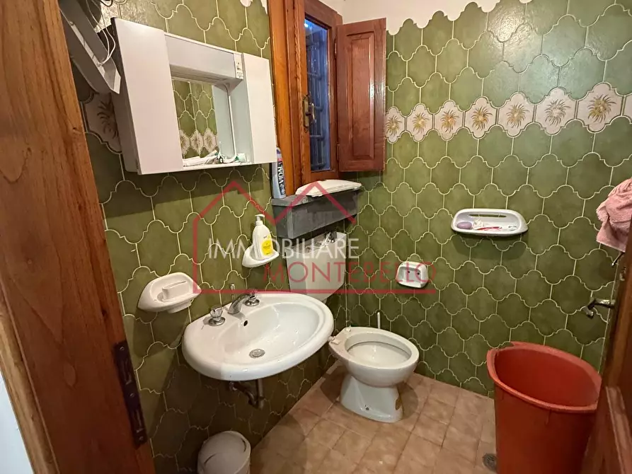 Immagine 2 di Casa indipendente in vendita  a Camaiore