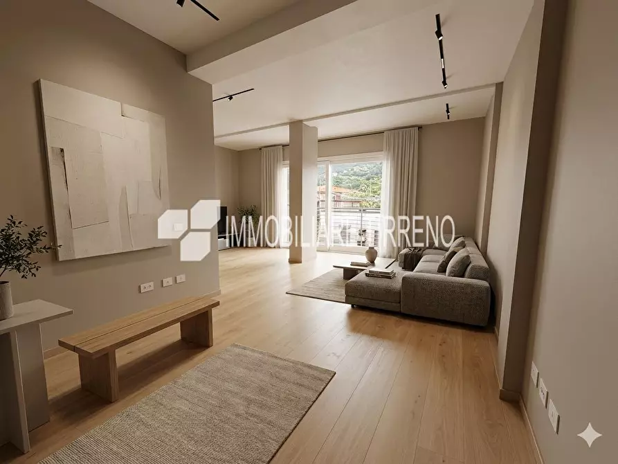 Immagine 12 di Appartamento in vendita  a Montignoso