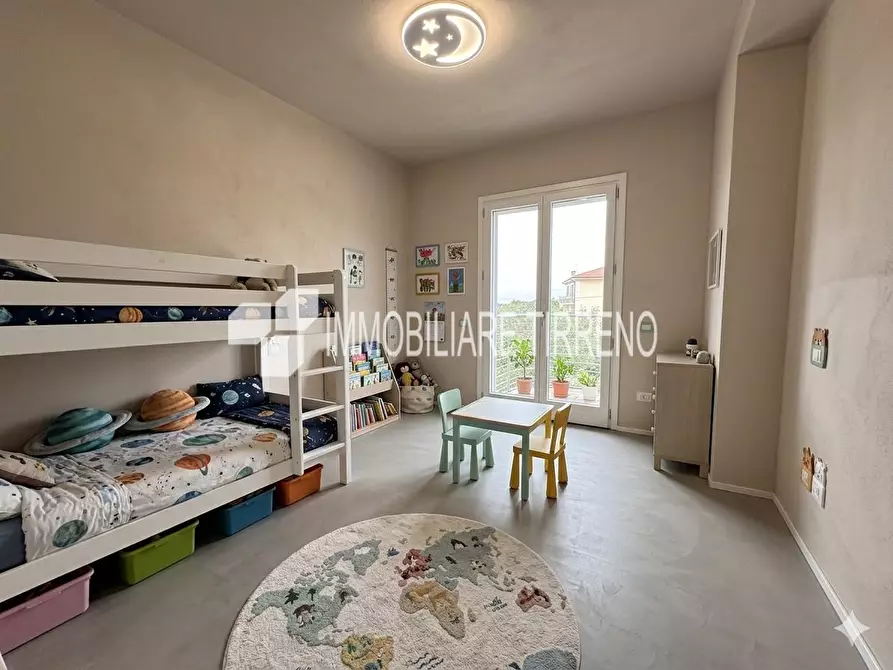 Immagine 16 di Appartamento in vendita  a Montignoso