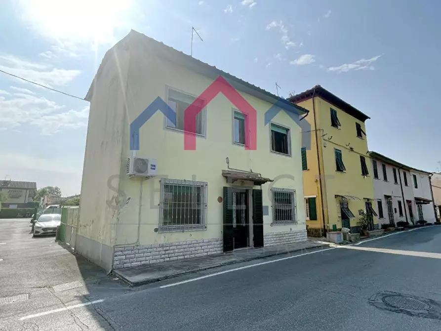 Immagine 34 di Terratetto in vendita  a Lucca