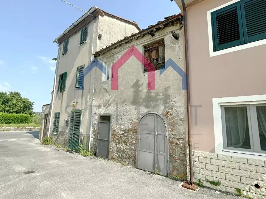Immagine 42 di Terratetto in vendita  a Lucca